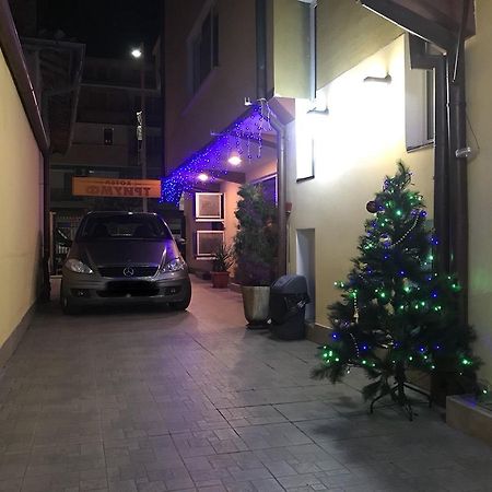Hotel Triumph Nova Zagora Exterior foto