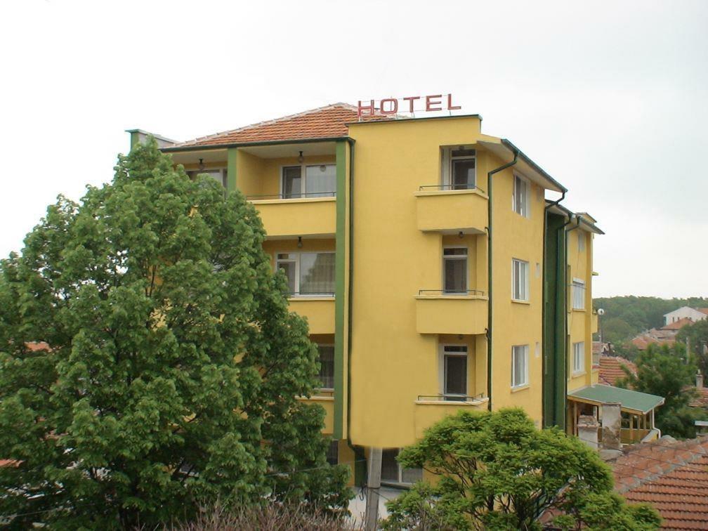 Hotel Triumph Nova Zagora Exterior foto